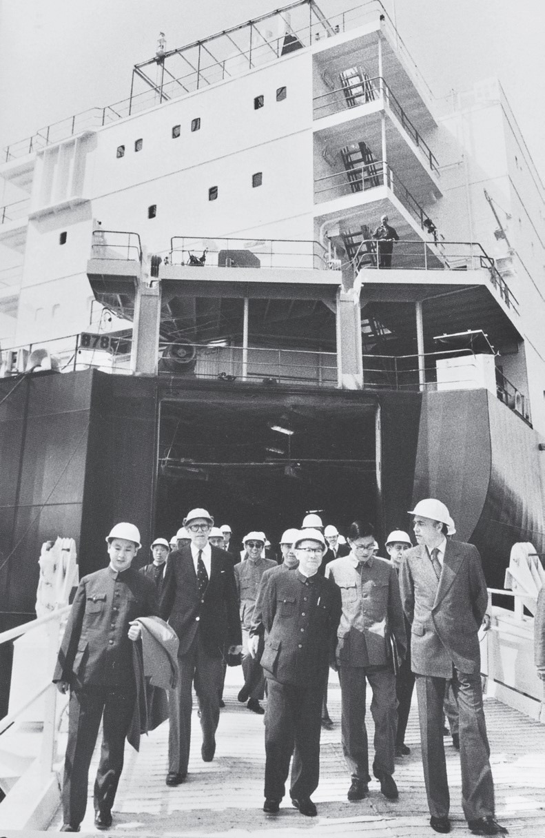 1978年5月26日中國經濟代表團在丹麥哥本哈根一造船廠參觀