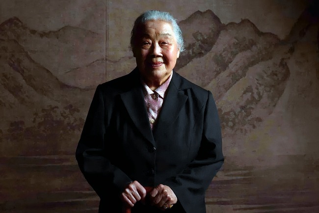 谢桂英已于2025年5月与世长辞。