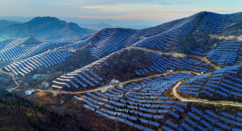 The photovoltaic facilities all over the Taihang Mountains in Handan, Hebei are changing the lives of nearby villagers.