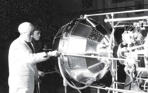 By Our China Story - Aerospace - Review of China's Space Technology History: Successful Launch of China's First Artificial Satellite 