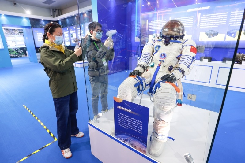 航天服“内外有别” 中国舱内航天服有什么作用? | 航空航天 | 中国科技 | 当代中国