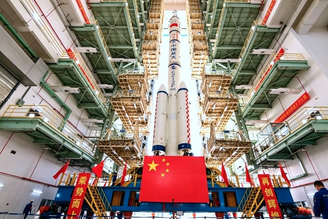 The Long March-2F rocket for the launch of Shenzhou-23 has been moved to the launch position.