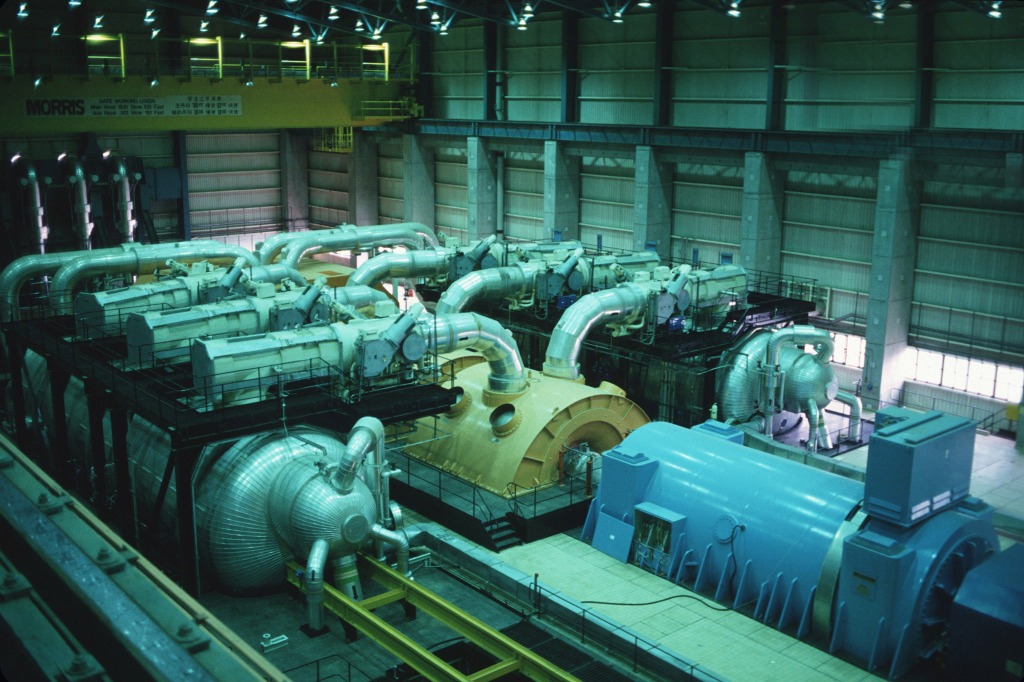 大亞灣核電站內渦輪機室。