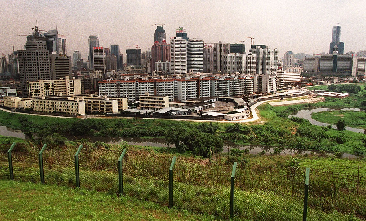 1997年，改革開放近十數載的深圳已相當城市化。
