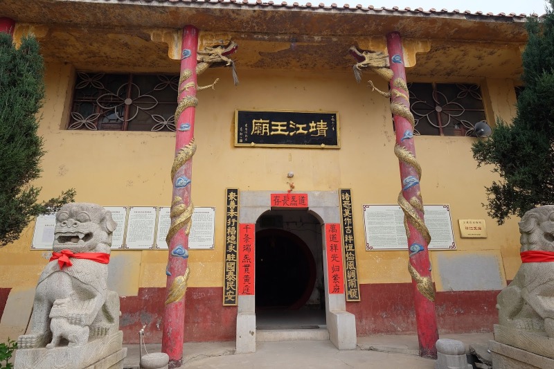 靖江王廟以及呂蒙城遺址都在同一帶附近。