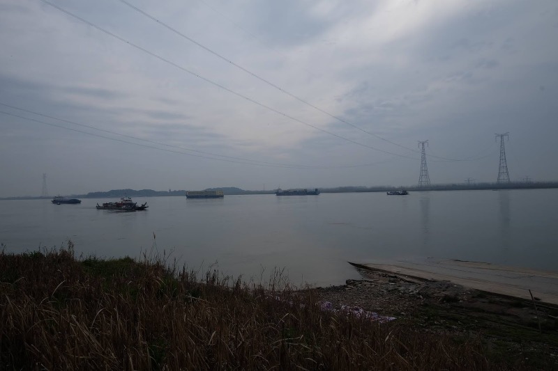 有沒有留意, 原來電纜線橫越長江。