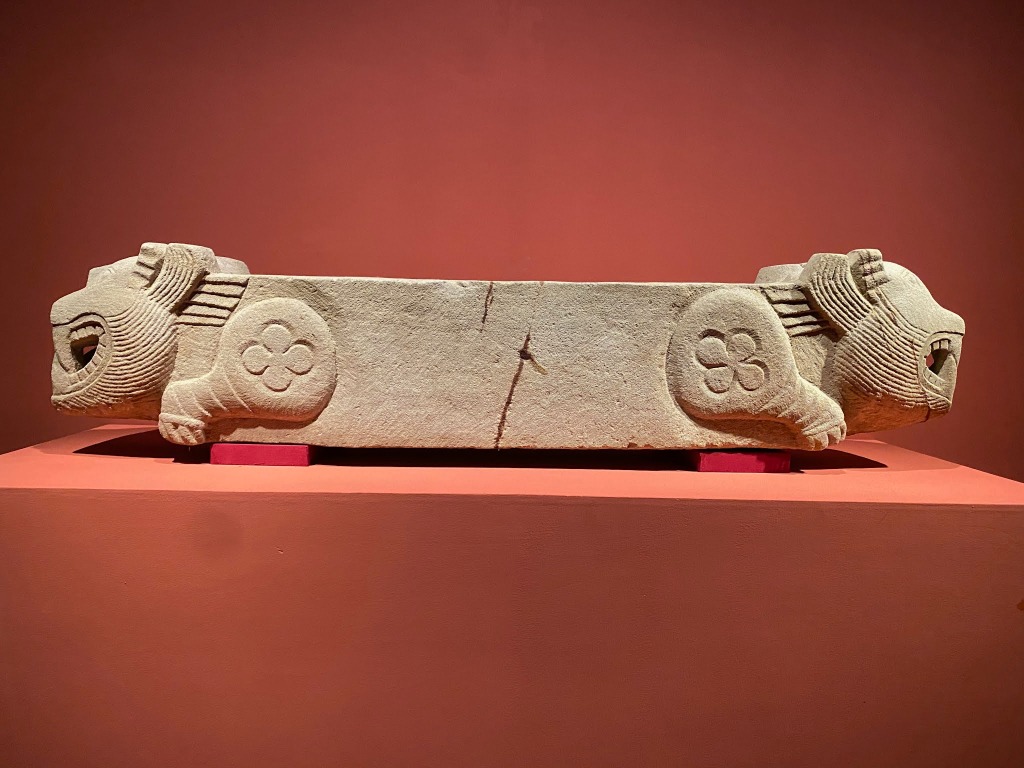虎形石棺座，三國吳，南京市博物總館藏  