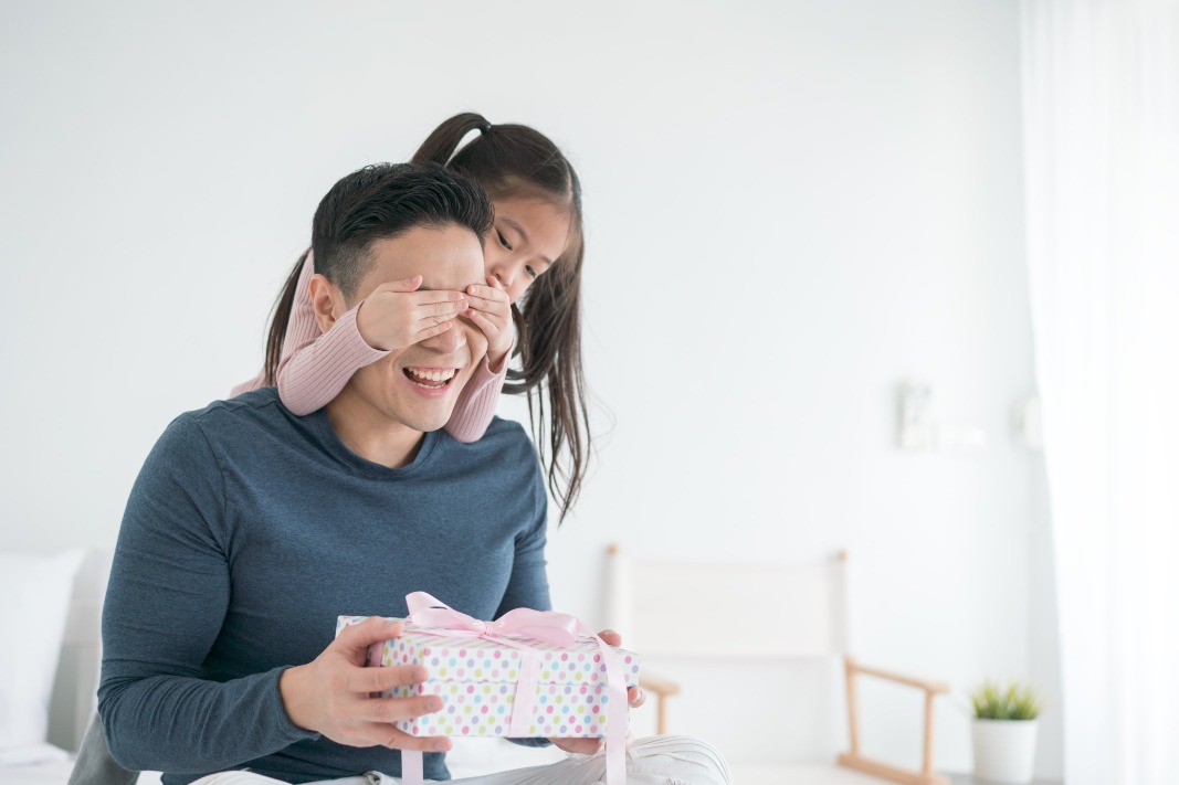 当代中国-名家观点-李焯芬人生导航 父亲节的礼物