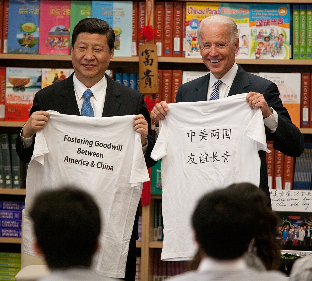 美國現任總統拜登在擔任副總統期間曾到中國訪問，並且展現對中國友好的一面