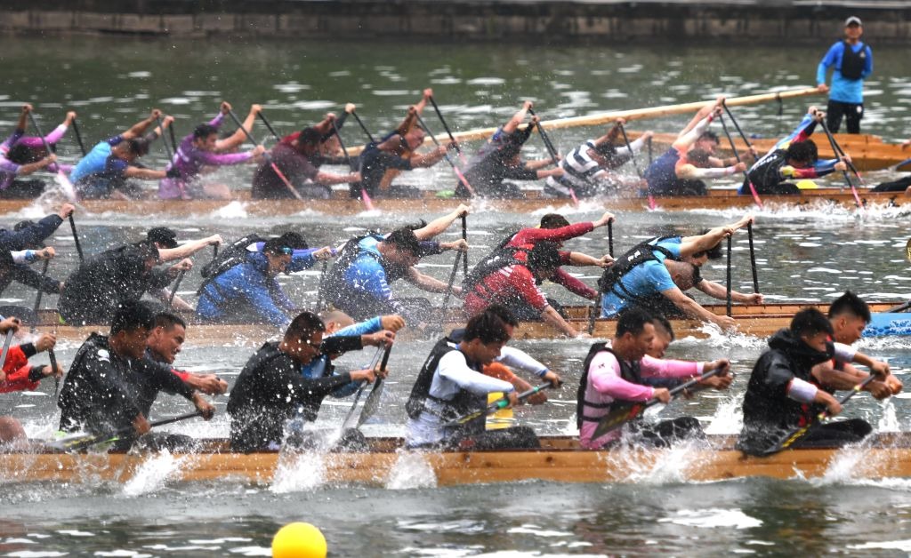 划龍舟在過去10年已經走出國門，不少東南亞，甚至歐洲國家都有舉辦龍舟競賽