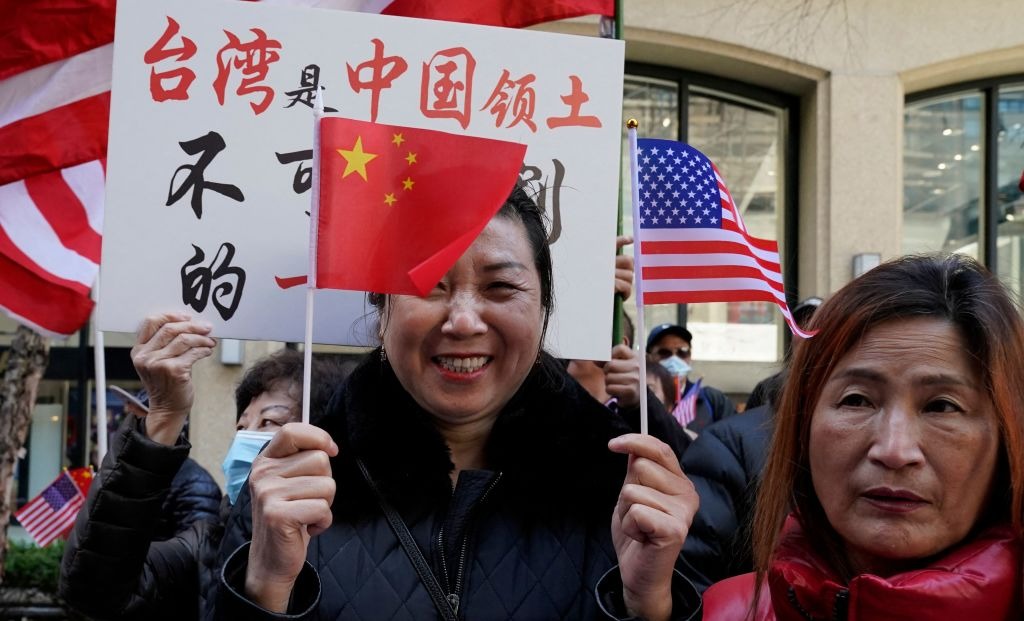 台湾问题一直是中美之间的矛盾所在，台湾问题从根本看，一直是中国的内政，并非国际议题