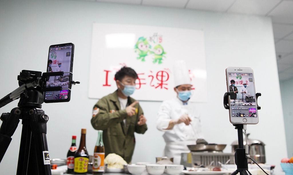 推介美食除了试吃,还可以用烹饪教程的形式 推介美食除了试吃,还可以用烹饪教程的形式