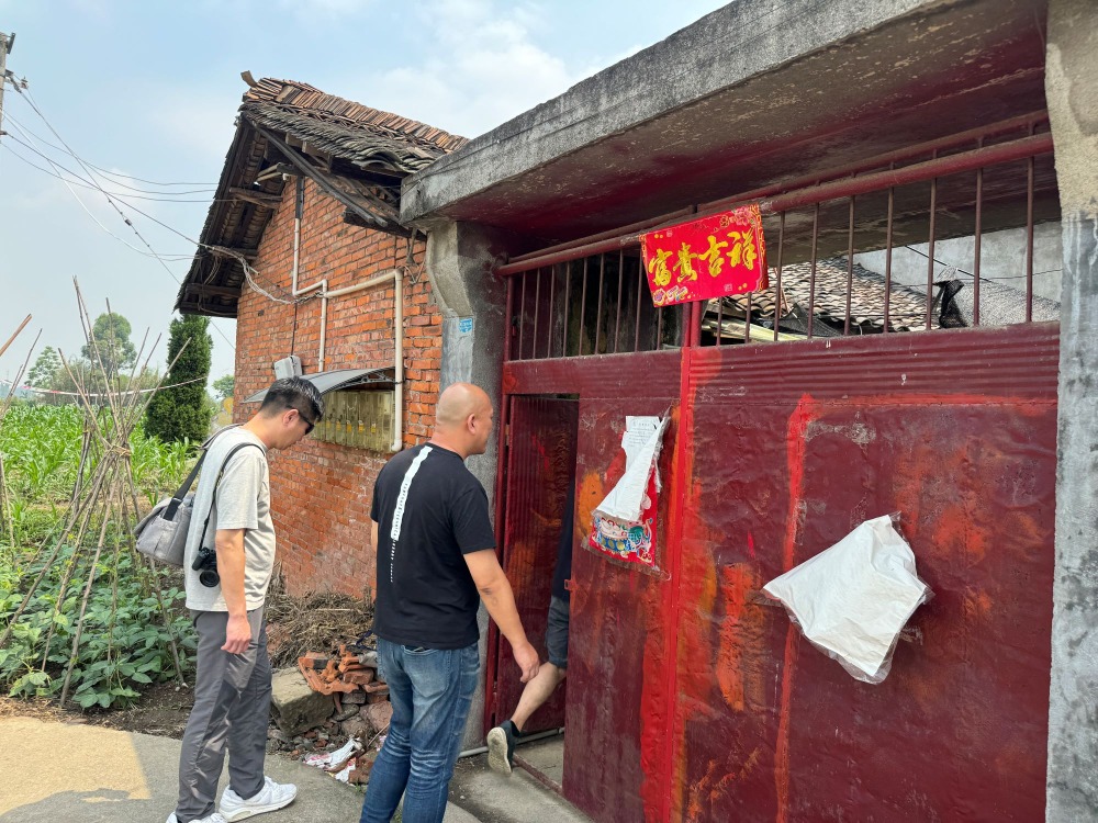 四川綿竹故城遺址，直走不遠處就是進入土將台遺址的屋子。