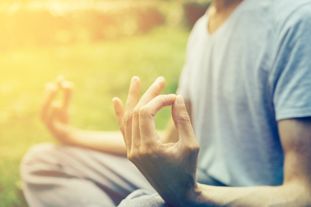 李焯芬教授認為境由心生，境隨心轉，人的萬千念想在彈指間潮起潮落，看見甚麼，皆在乎人的心。