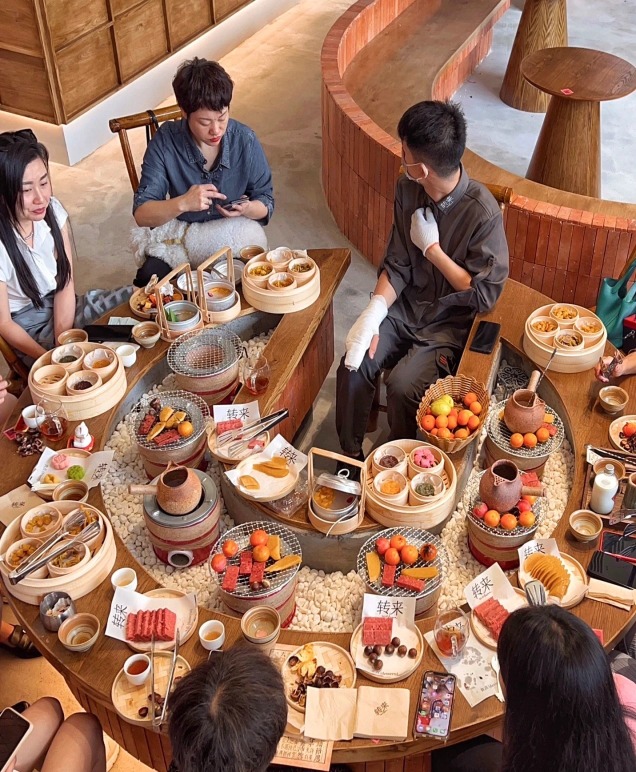 围炉煮茶-人多 围炉煮茶