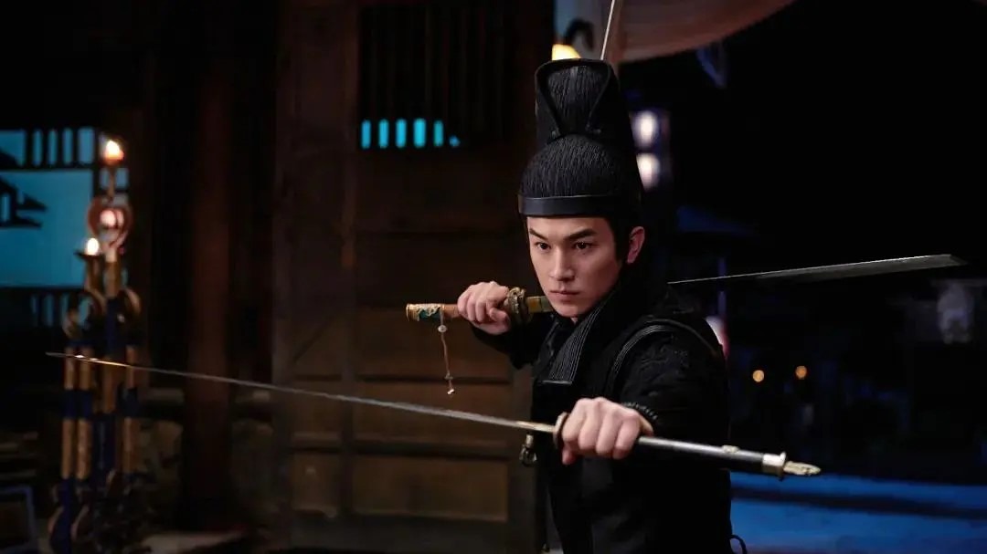 《唐朝诡事录》的主角金吾卫中郎将卢凌风（杨旭文饰），在剧中有不少大展身手的武打场面。