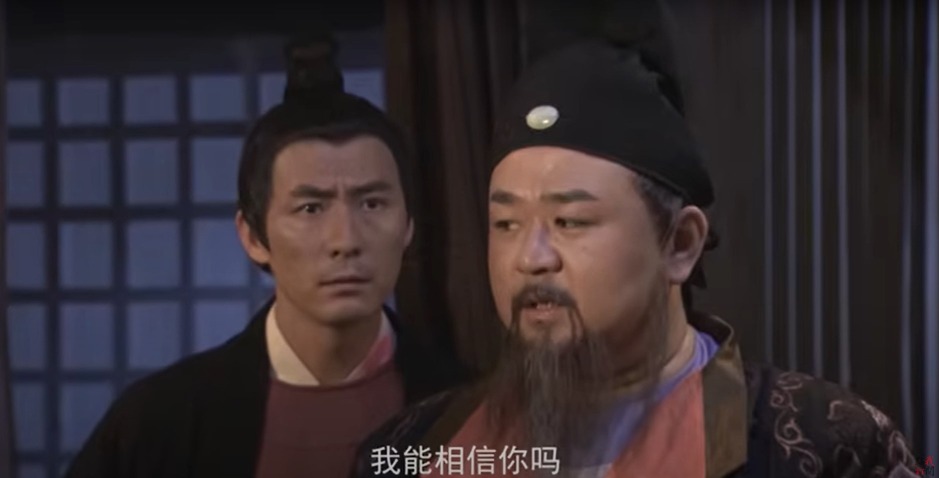 《神探狄仁杰》中，冷静机智的狄仁杰（梁冠华饰，右）在得力助手李元芳（张子健饰，左）帮助下，破获奇案，被视为完美拍档。