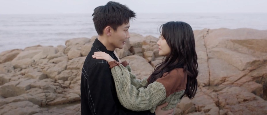  《凶案深处》番外篇“穿越时空的重逢”，白哲最终能否生存下来，与刑蔓走在一起？