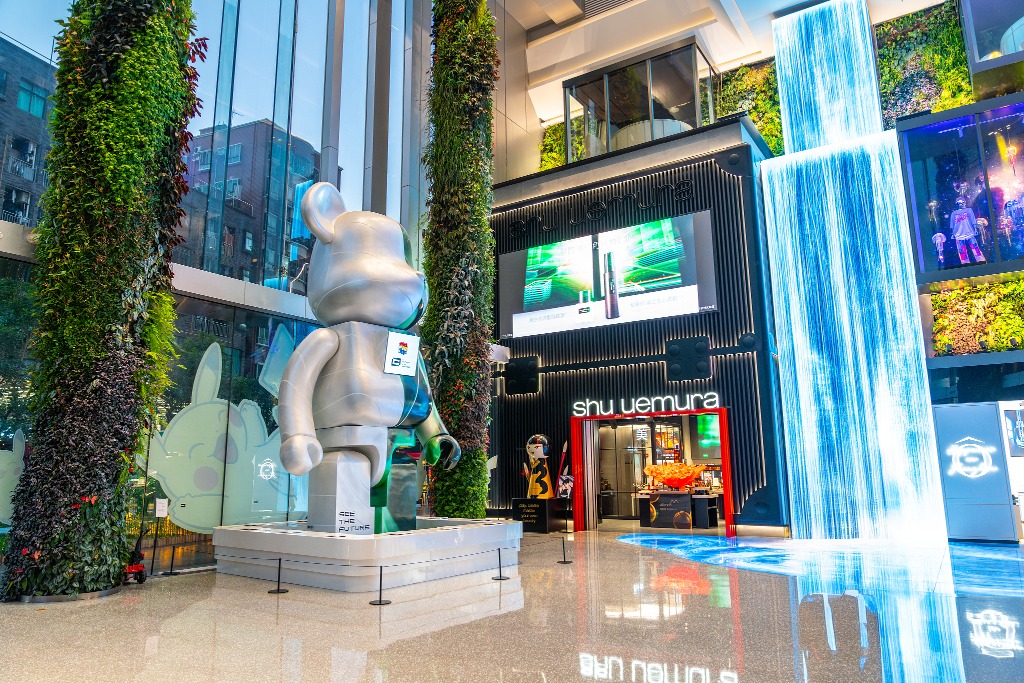 广东商场内的奇幻建筑