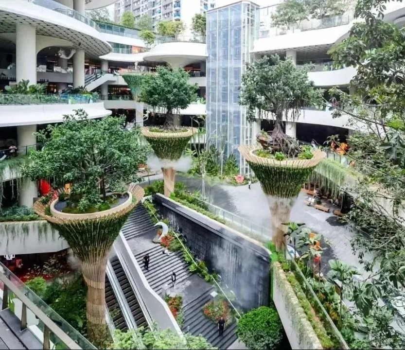 广东商场内的奇幻建筑