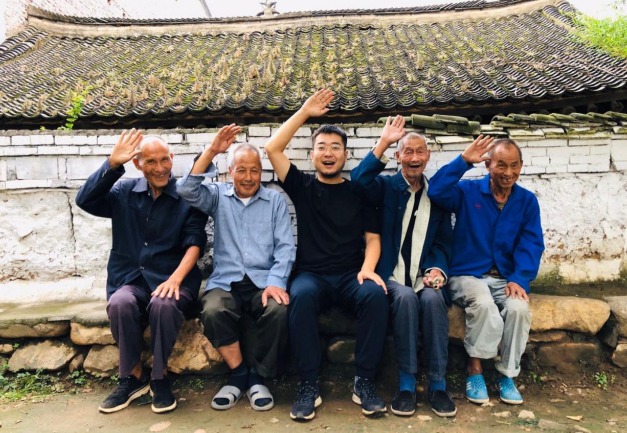 為農村老人拍照02