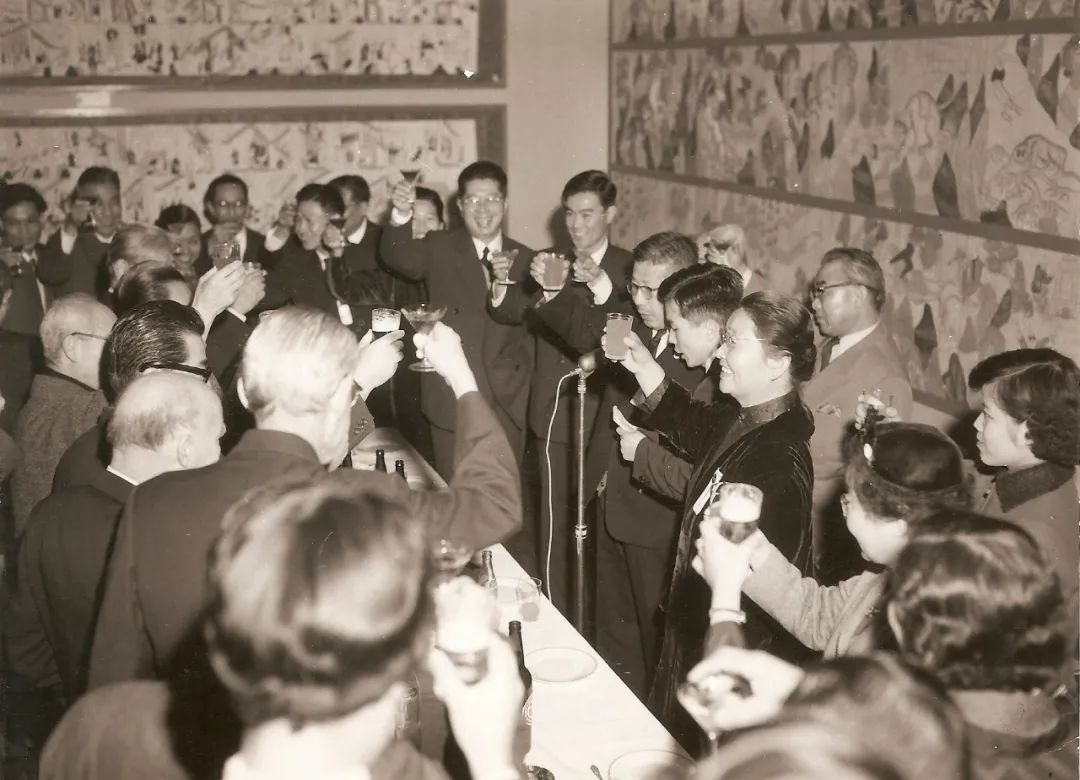 The first Chinese Dunhuang Art Exhibition was held in Tokyo, Japan, in 1957.