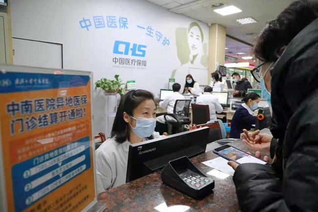 中國醫保制度令很多外國人羡慕，而陳竺就是該制度的重要推手。