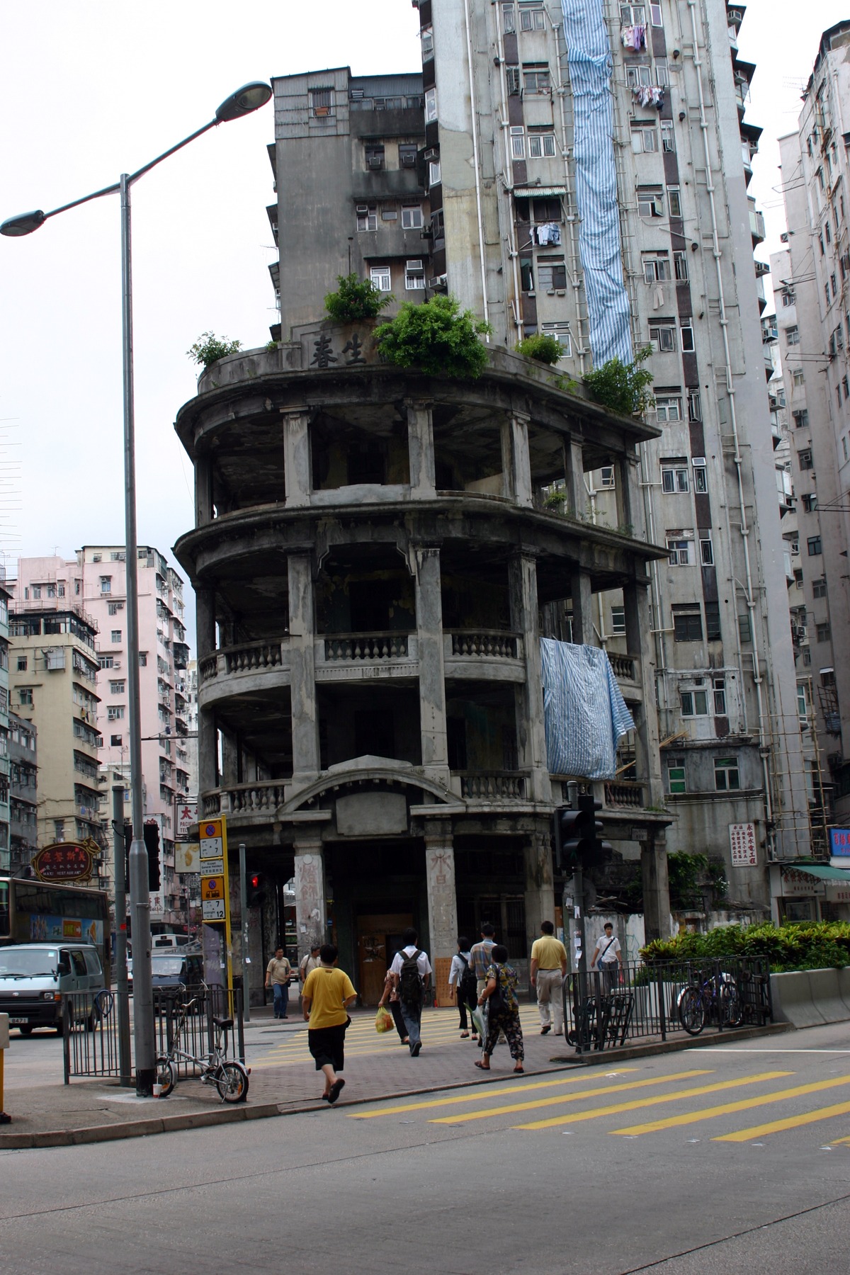 当代中国-粤港澳大湾区-香港文化-雷生春-4