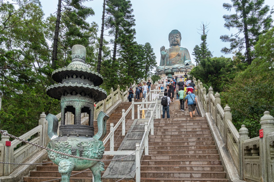 當代中國-飛凡香港-遊天壇大佛 挑戰268級石階的考驗