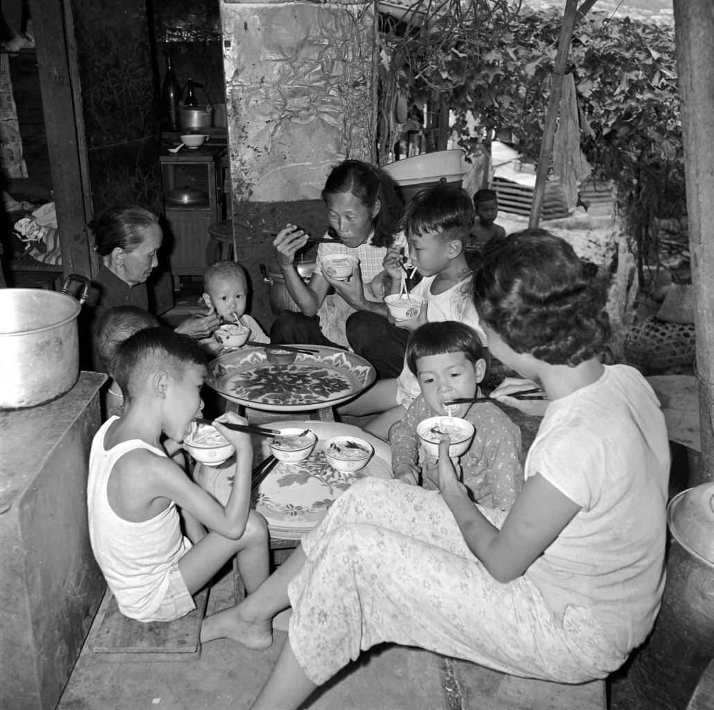 戰後香港出生率高，特別是漁民家庭，擁有十個八個子女也很普遍。（圖片來源：Getty）