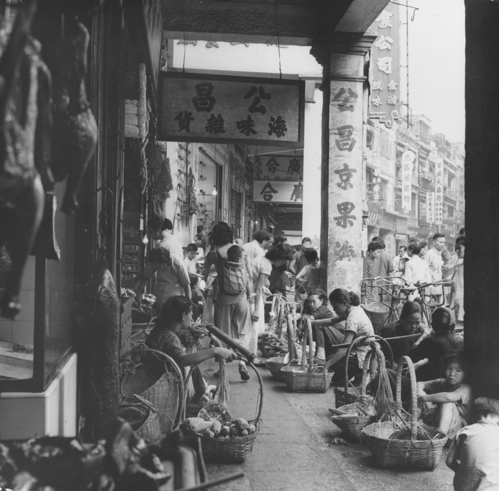 當代中國-飛凡香港-逛街熱點旺角女人街 全港第1個小販認可區