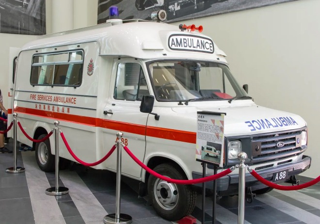 消防队早于1919年便提供机动救护车服务。