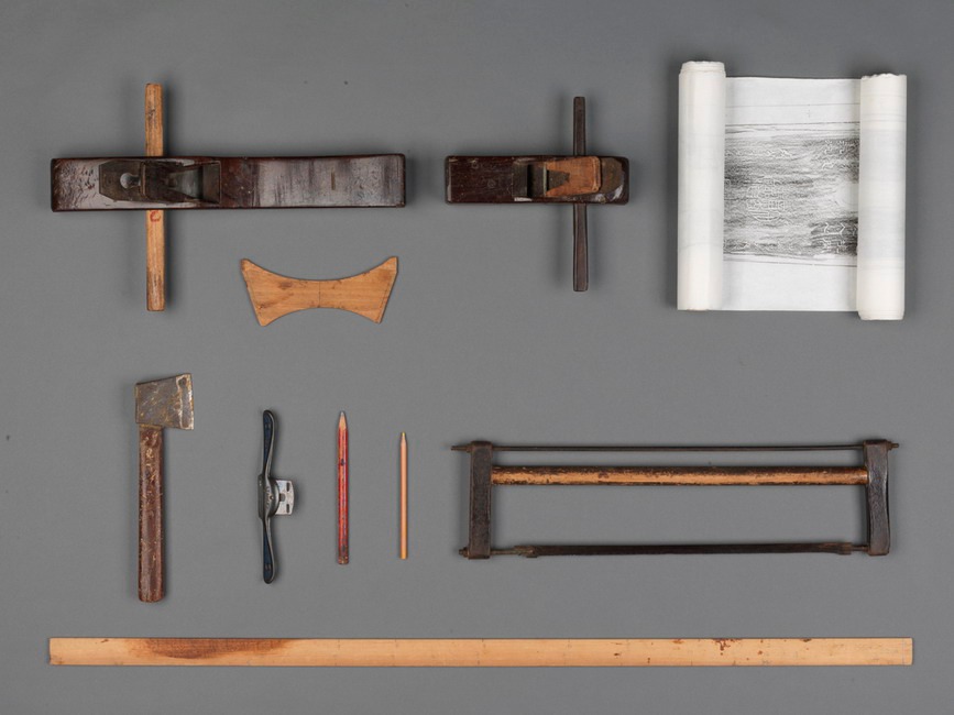 斲琴所使用的部份工具。 斲琴所使用的部份工具。