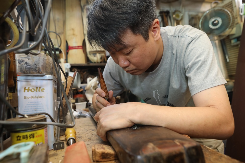 蔡昌寿开班传承斲琴技艺 蔡昌寿开班传承斲琴技艺