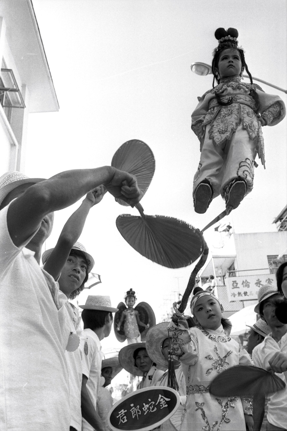 长洲飘色乃源自佛山。