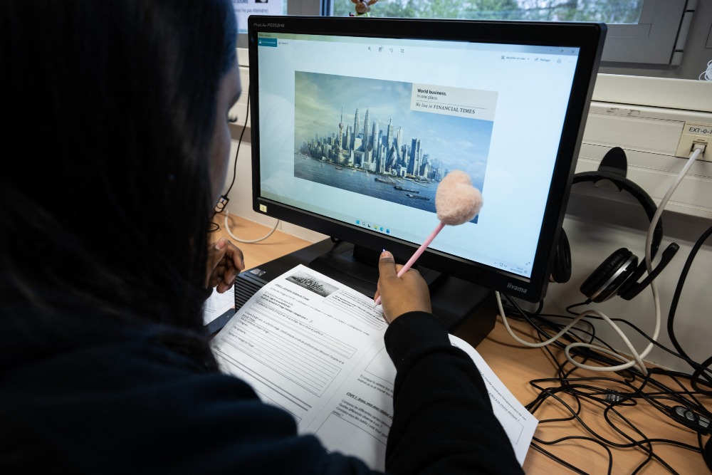 愈來愈多學生懂得利用人工智能，如何令學生不要過於依賴AI，放棄自我思考？