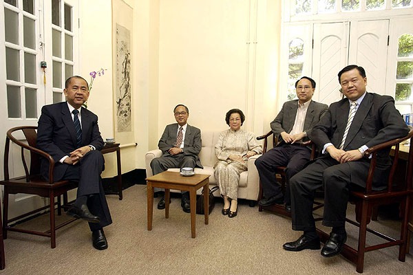 九巴創辦人之一雷亮有3房妻室，家族人才輩出