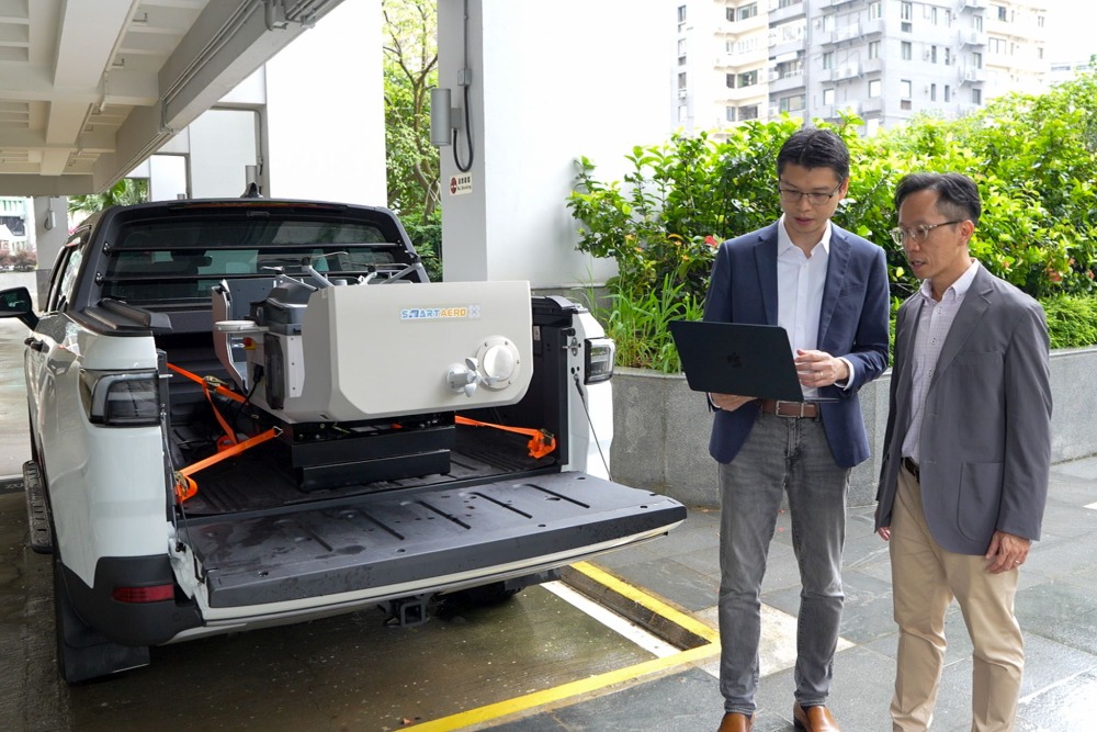 無人機聯控管理平台「「智翱」 透過無人機聯控管理平台「「智翱」,可以快速並遠程操控及調度在全港機庫內的無人機。