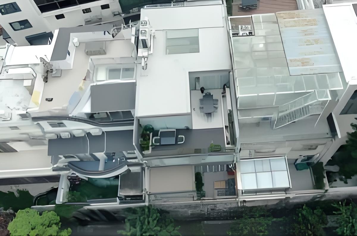 無人機能有效捕捉天台僭建物及違規樓宇改建工程的高清影像。