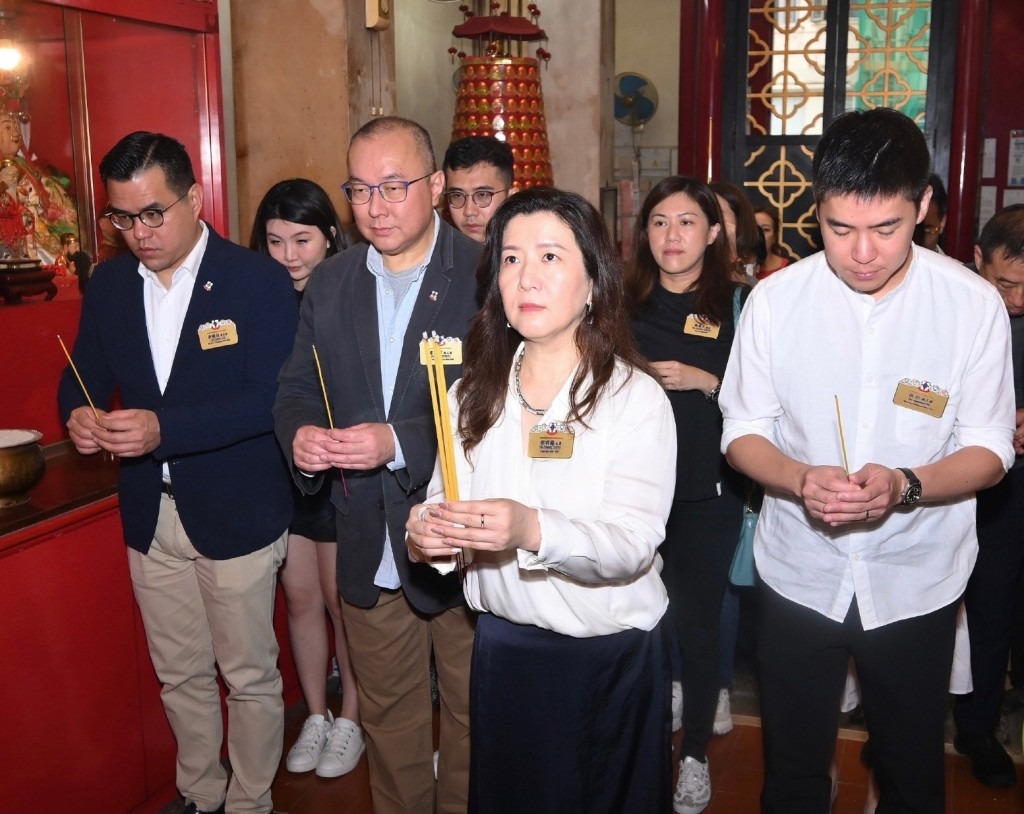 東華三院董事局都會前往廣福祠參拜 東華三院董事局都會前往廣福祠參拜