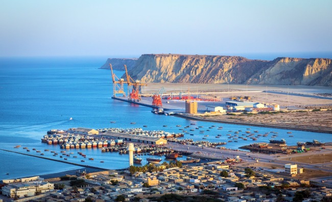 Gwadar Port in Pakistan is an important Belt and Road project, and the port may become the starting point for a China-Pakistan crude oil pipeline in the future.