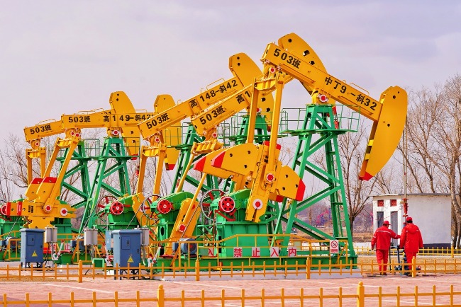 When petroleum consumption decreases, China's petroleum self-sufficiency rate is expected to increase.