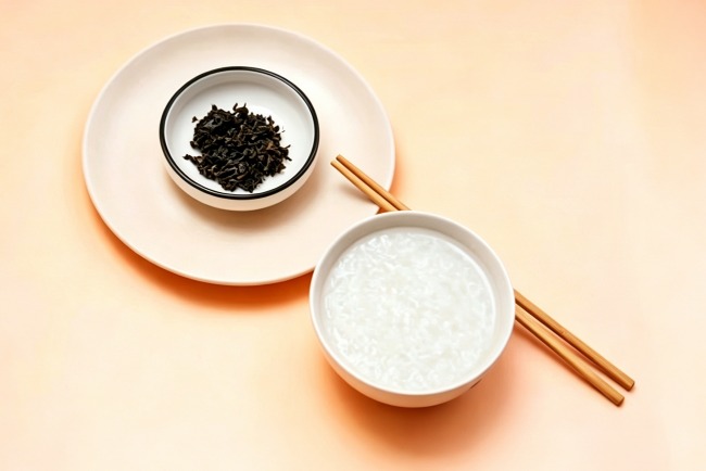 潮汕人愛吃粥，橄欖菜是常有的配粥小菜。