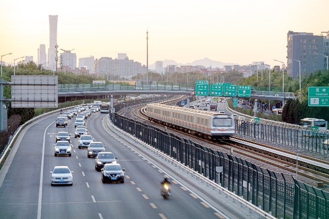 北京地鐵路線遍及全市12個轄區。