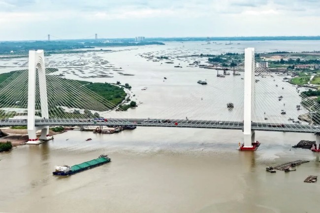 平陸運河的出海口在欽州境內；欽州是中國-東盟自由貿易區前沿，地位重要。