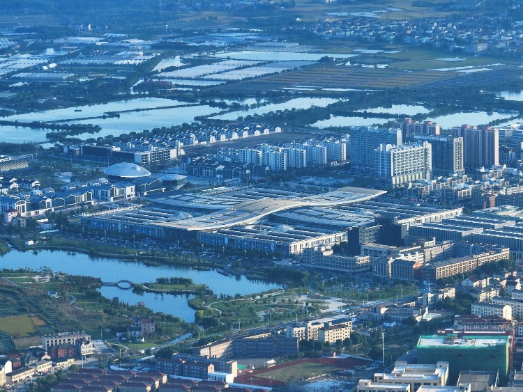 An aerial view of Shanxiahu Town