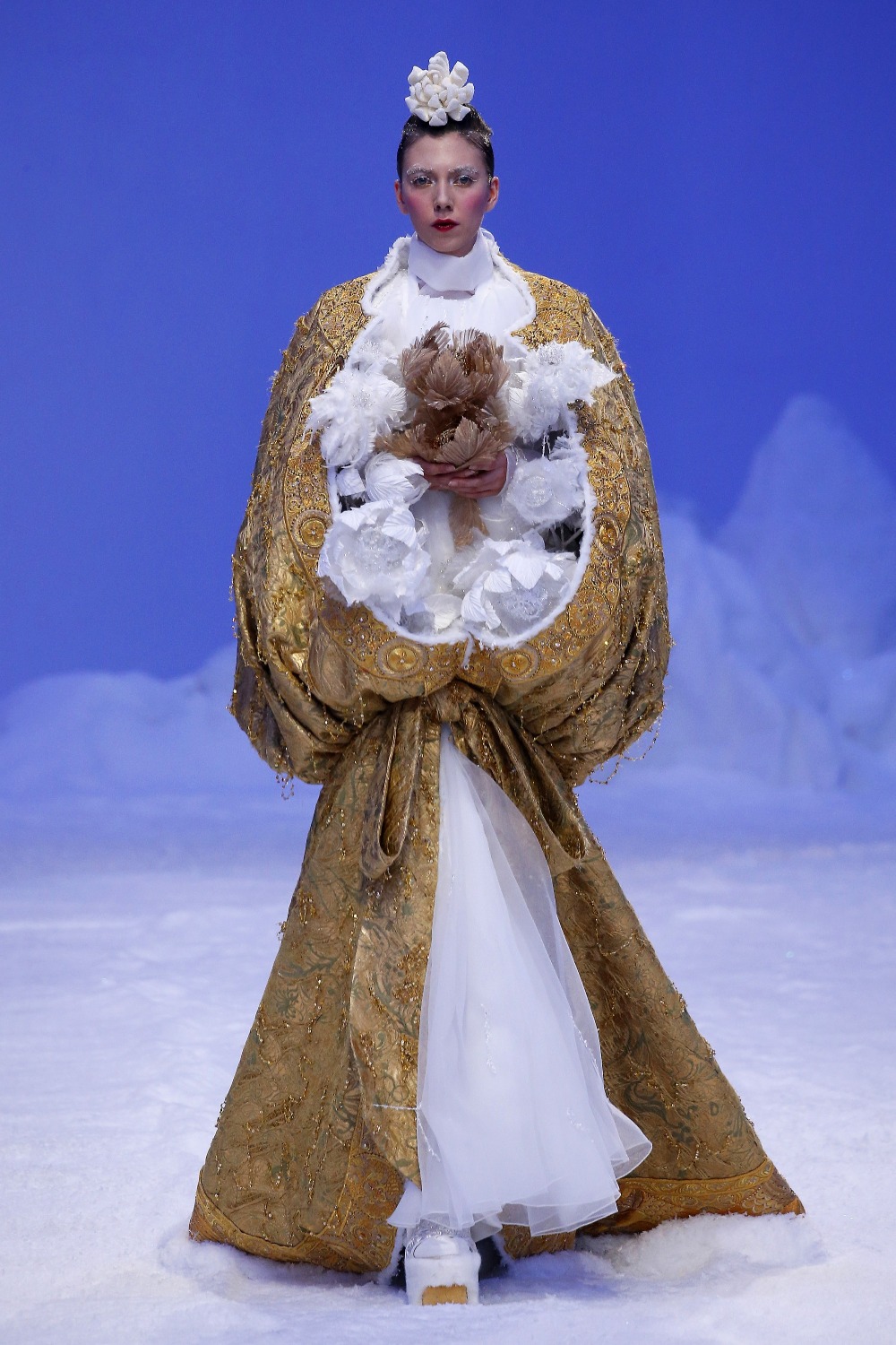 2020年巴黎時裝周的郭培時裝騷。