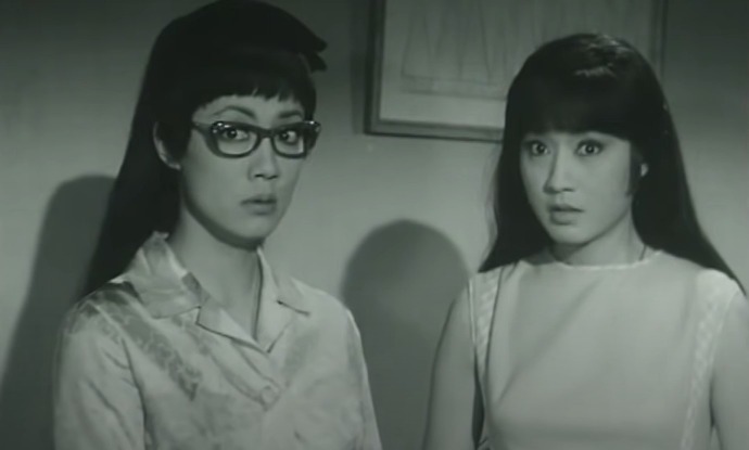 1966年嘉玲和南紅合作《夜半的鬼影》