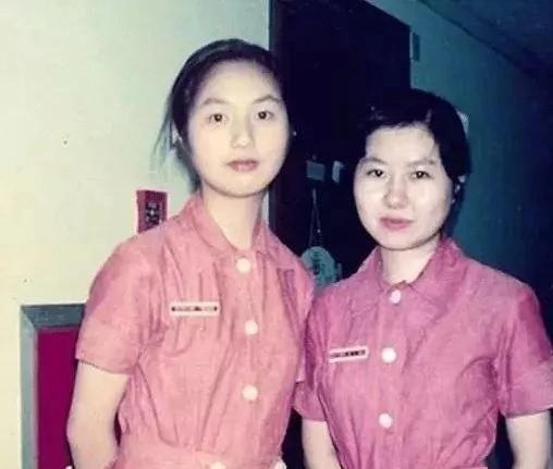 入行前的杨千嬅（左），曾是一位护士。