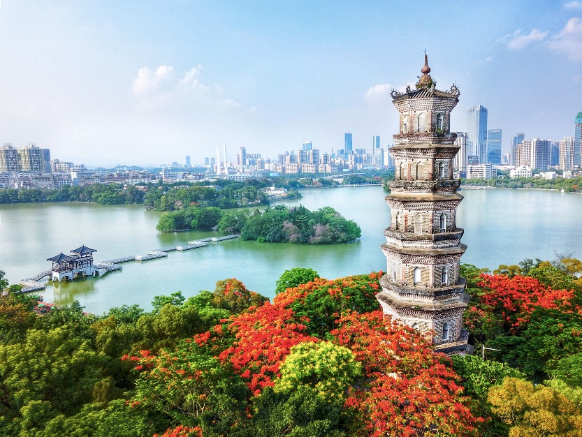 Sizhou Pagoda at Huizhou West Lake